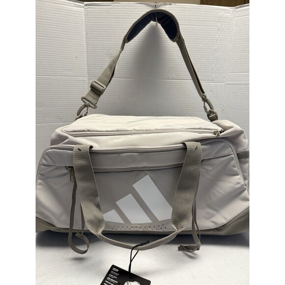 NEW Adidas Defender 5 Unisex Medium Gym Training Travel Duffel Bag - Picture 1 of 11